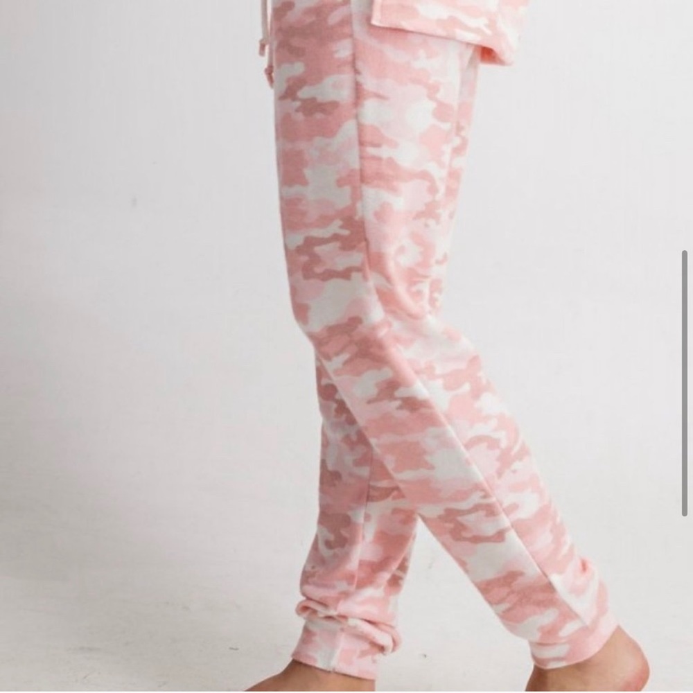 New! peach pink camo ultra soft drawstring pants - Picture 6 of 7